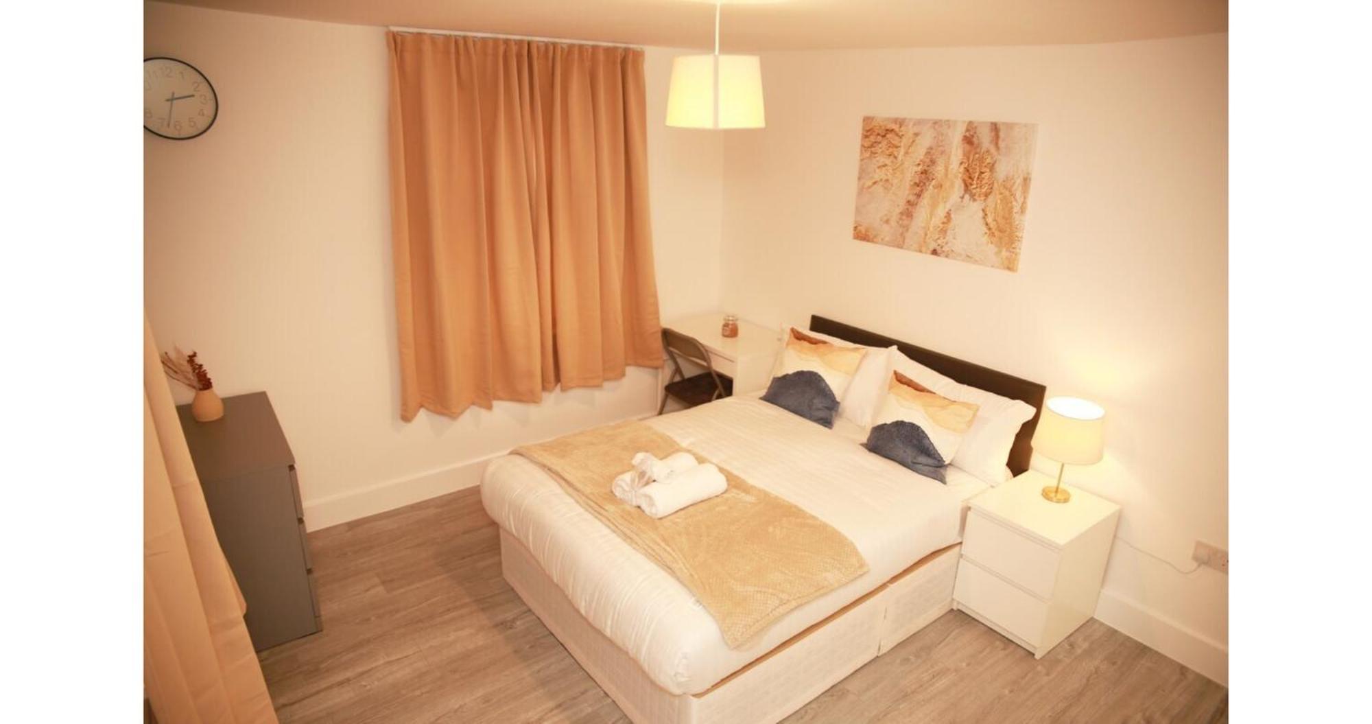 Cricklewood Deluxe Ensuite Room London Bagian luar foto