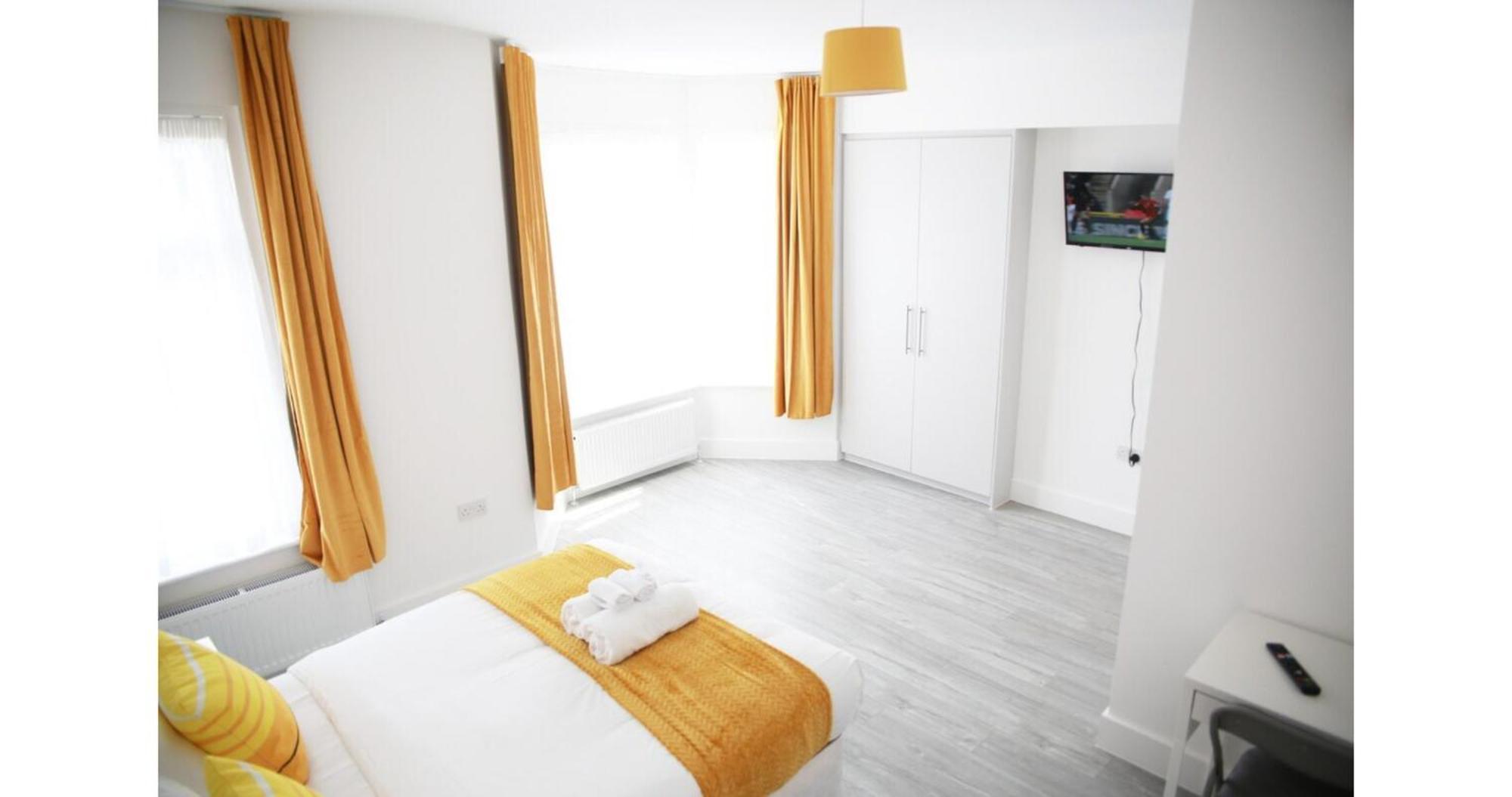 Cricklewood Deluxe Ensuite Room London Ruang foto