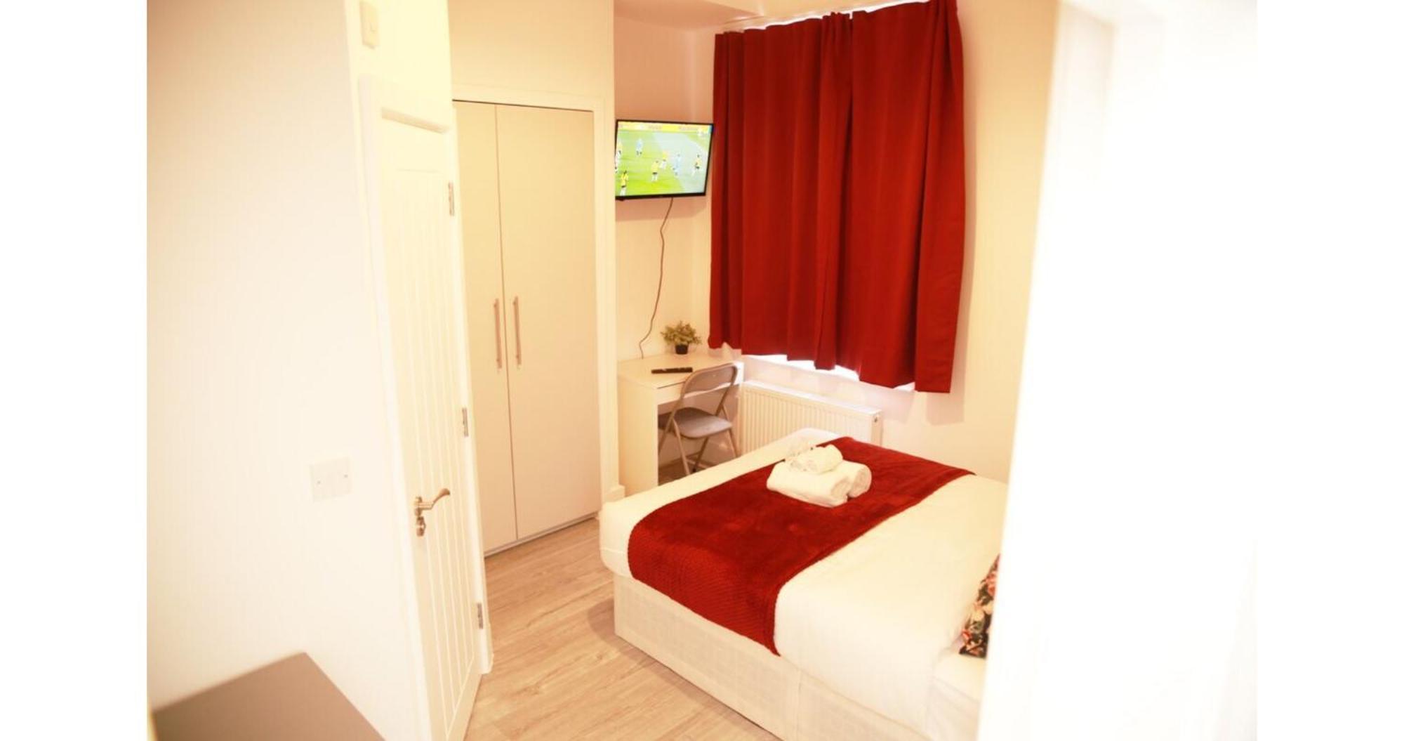 Cricklewood Deluxe Ensuite Room London Ruang foto
